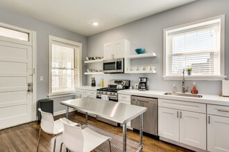 2839 W Lyndale St in Chicago, IL - Building Photo - Building Photo