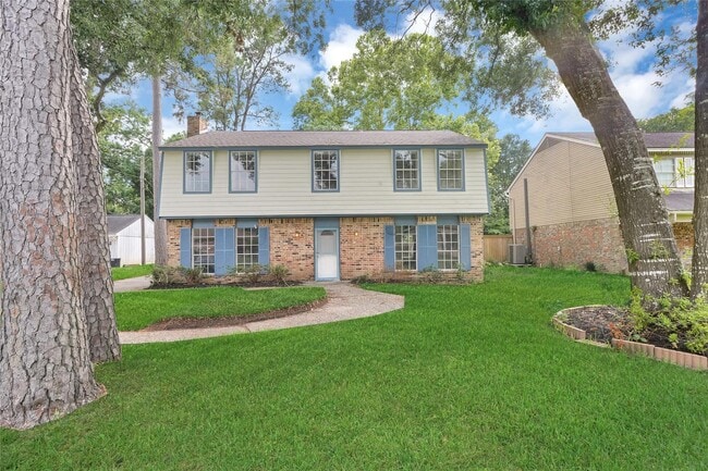 18035 Rolling Creek Dr