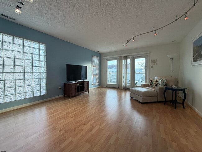 5 N New Haven Ave in Ventnor City, NJ - Foto de edificio - Building Photo