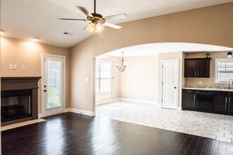 832 Shelton Cir in Clarksville, TN - Building Photo - Building Photo