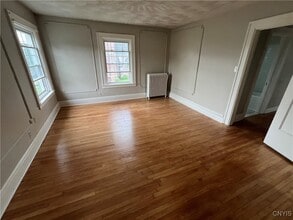 2401 Genesee St in Utica, NY - Building Photo - Building Photo