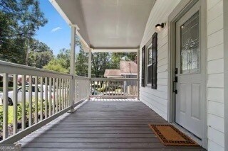 2265 Dauphine St in East Point, GA - Building Photo