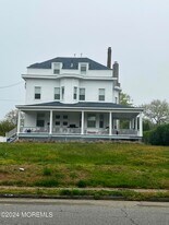 255 Hollywood Ave in Long Branch, NJ - Building Photo