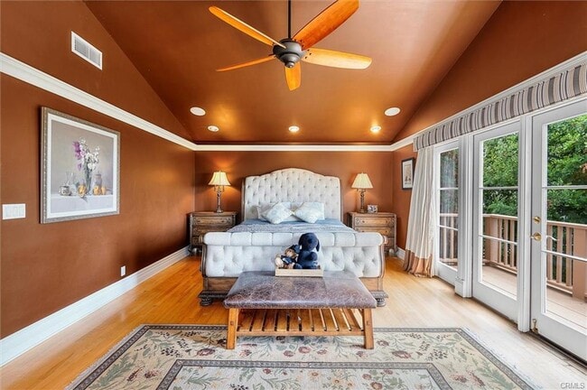 property at 2129 Palos Verdes Dr W