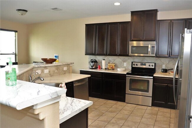 1112 Strickling Dr in Pflugerville, TX - Building Photo - Building Photo