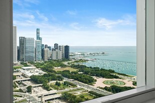 814 S Michigan Ave in Chicago, IL - Building Photo