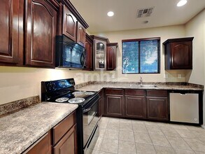 3927 S Napa Ln in Gilbert, AZ - Foto de edificio - Building Photo