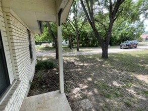 1312 Central Texas Expy in Lampasas, TX - Building Photo - Building Photo