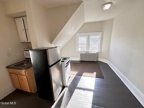 166 2nd Ave in Troy, NY - Building Photo - Building Photo