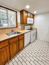 7571 Old Redmond Rd in Redmond, WA - Building Photo - Building Photo