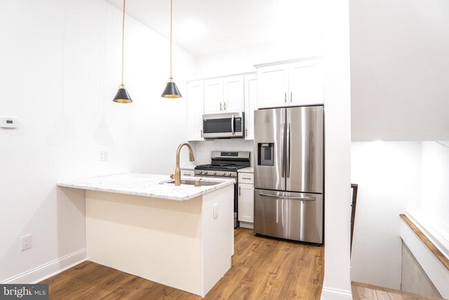 property at 653 N Preston St