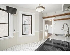 43 Orkney Rd, Unit 3 in Boston, MA - Building Photo - Building Photo