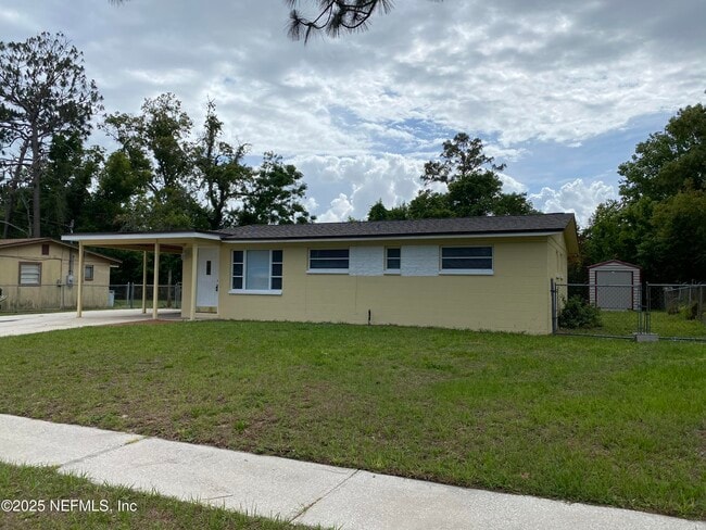 165 Parkwood Dr W in Orange Park, FL - Building Photo - Building Photo