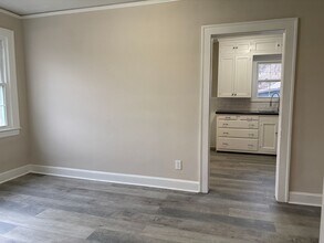 4037 Hilda St NE in Winston-Salem, NC - Building Photo - Building Photo