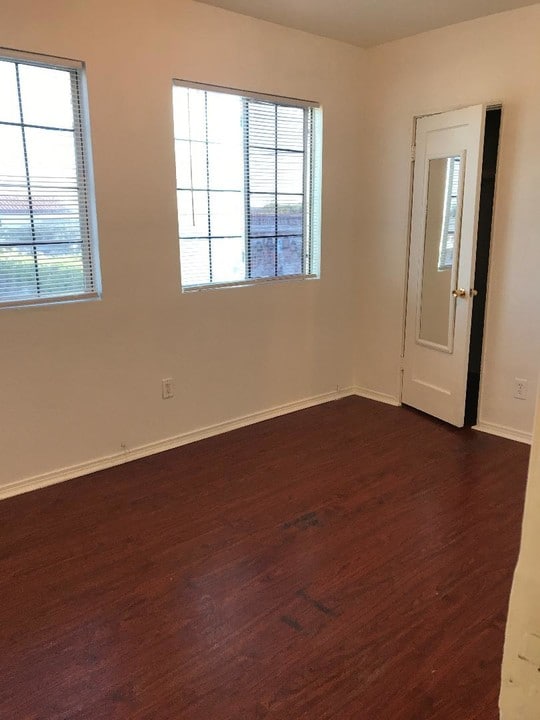 3554 W Slauson Ave in Los Angeles, CA - Building Photo