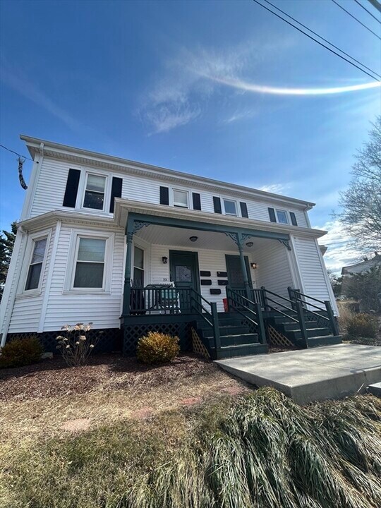 19 Hudson St in Marlborough, MA - Building Photo
