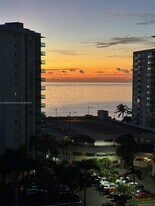 3800 S Ocean Dr, Unit 1016 in Hollywood, FL - Building Photo