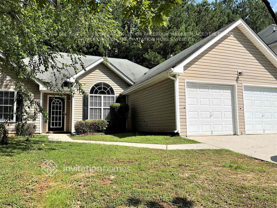 4097 Caspian Trace in Snellville, GA - Foto de edificio