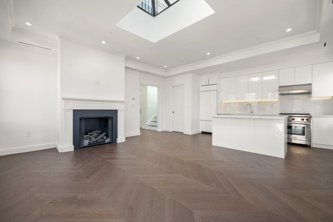 property at 112 Myrtle St