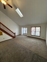 8 Myrtle Ave, Unit 2 in Albany, NY - Building Photo - Building Photo