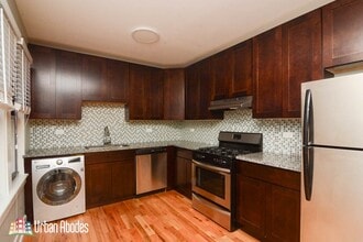 811 Elm St in Winnetka, IL - Building Photo - Building Photo