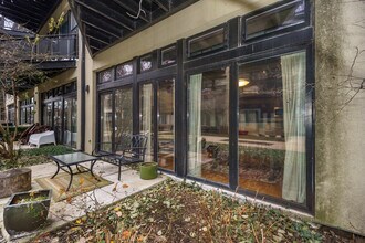 1000 W 15th St in Chicago, IL - Building Photo - Building Photo