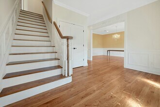 1 Lindy Pl in Old Tappan, NJ - Building Photo - Building Photo