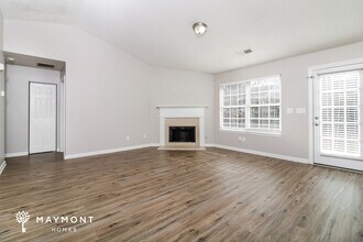 7520 Old Chapel in College Park, GA - Foto de edificio - Building Photo