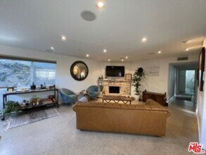 310 S Venice Blvd in Los Angeles, CA - Building Photo - Building Photo