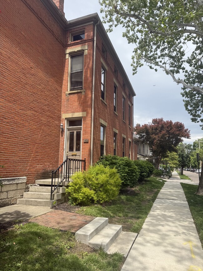 168 Warren St, Unit 168