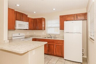 1012 Dunbar Ave in Sanford, FL - Building Photo - Building Photo