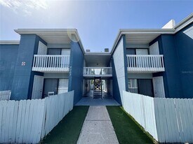 2007 5th St W in Bradenton, FL - Building Photo