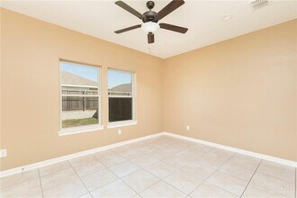 15 E Candor Dr in Edinburg, TX - Building Photo - Building Photo
