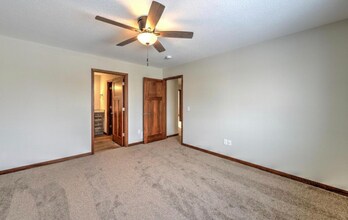 419 Sierra Pl in Roberts, WI - Foto de edificio - Building Photo