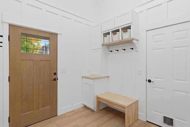 21833 SW Dakota Dr in Tualatin, OR - Building Photo - Building Photo