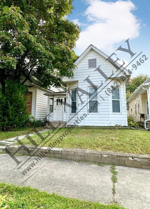 1004 S 9th St in Terre Haute, IN - Building Photo