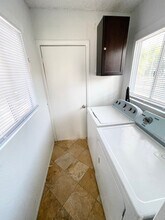 6610 6th Ave in Los Angeles, CA - Building Photo - Building Photo