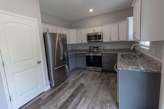 2801 Amberwood court in Columbia, MO - Building Photo - Building Photo