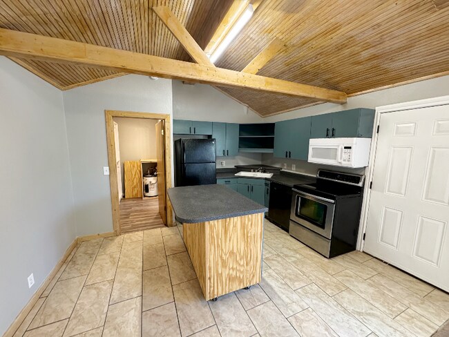 property at 419 Westhill Pl