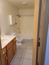 1226 Lake Dr in Lebanon, MO - Building Photo - Building Photo