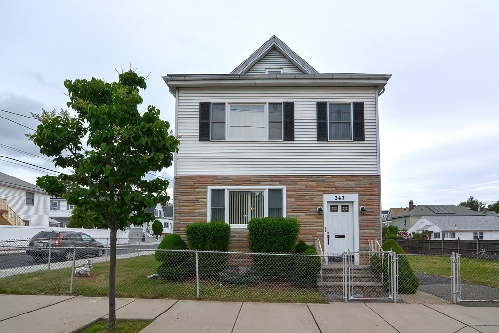 347 Park Ave in Revere, MA - Building Photo