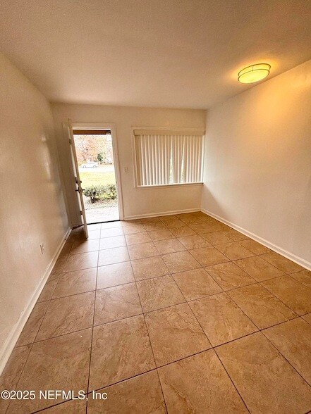 3146 Post St, Unit 8 in Jacksonville, FL - Building Photo - Building Photo
