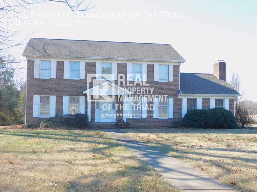 6427 Friendship Ledford Rd in Winston-Salem, NC - Building Photo