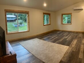 3764 Biz Point Rd in Anacortes, WA - Building Photo - Building Photo