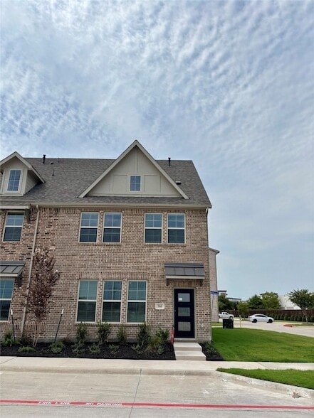 property at 388 Greenhouse Dr