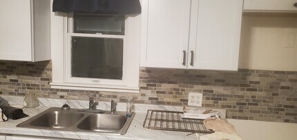 51 Bowling Ln, Unit 51 bowling lane in Bradford, RI - Building Photo - Building Photo