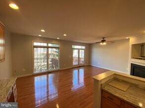 12466 Blissful Valley Dr in Fairfax, VA - Building Photo - Building Photo