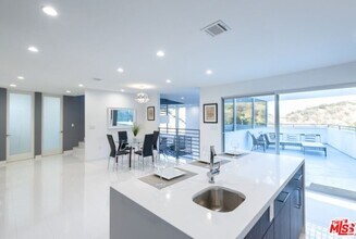 3624 Avenida Del Sol in Los Angeles, CA - Building Photo - Building Photo