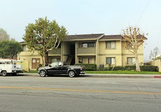 Lido Apartments - 240-244 S Esplanade in Orange, CA - Building Photo - Building Photo