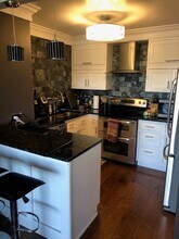 888 Logan St, Unit 9F in Denver, CO - Building Photo - Building Photo